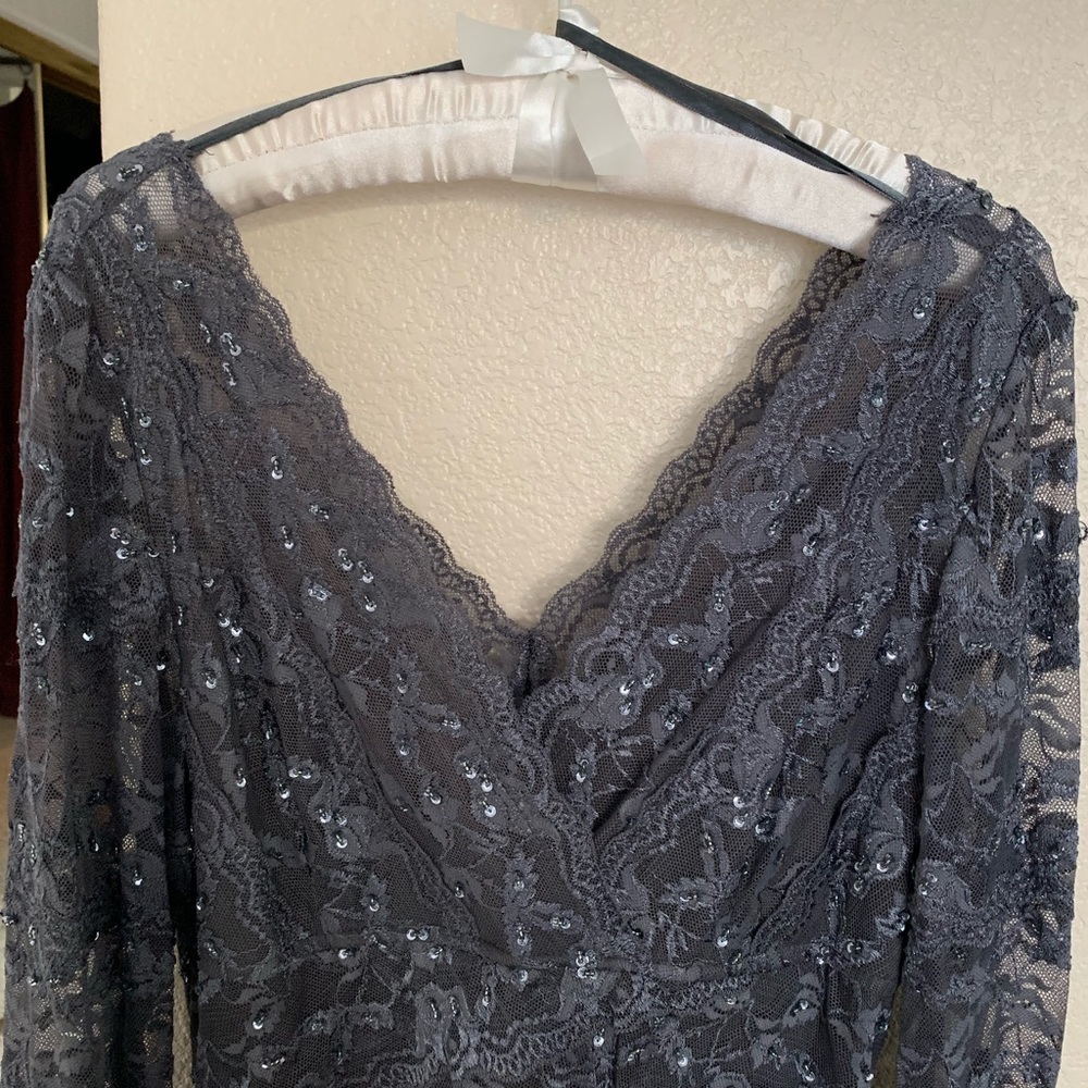 Cache Cocktail Dress Size 10 Gray lace Sequins & Beads EUC wore once - Picture 5 of 12